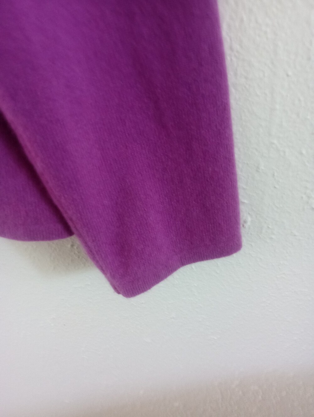 JONES NY 100% Cashmere Purple Magenta V-Neck Sweater | L - Picture 4 of 6